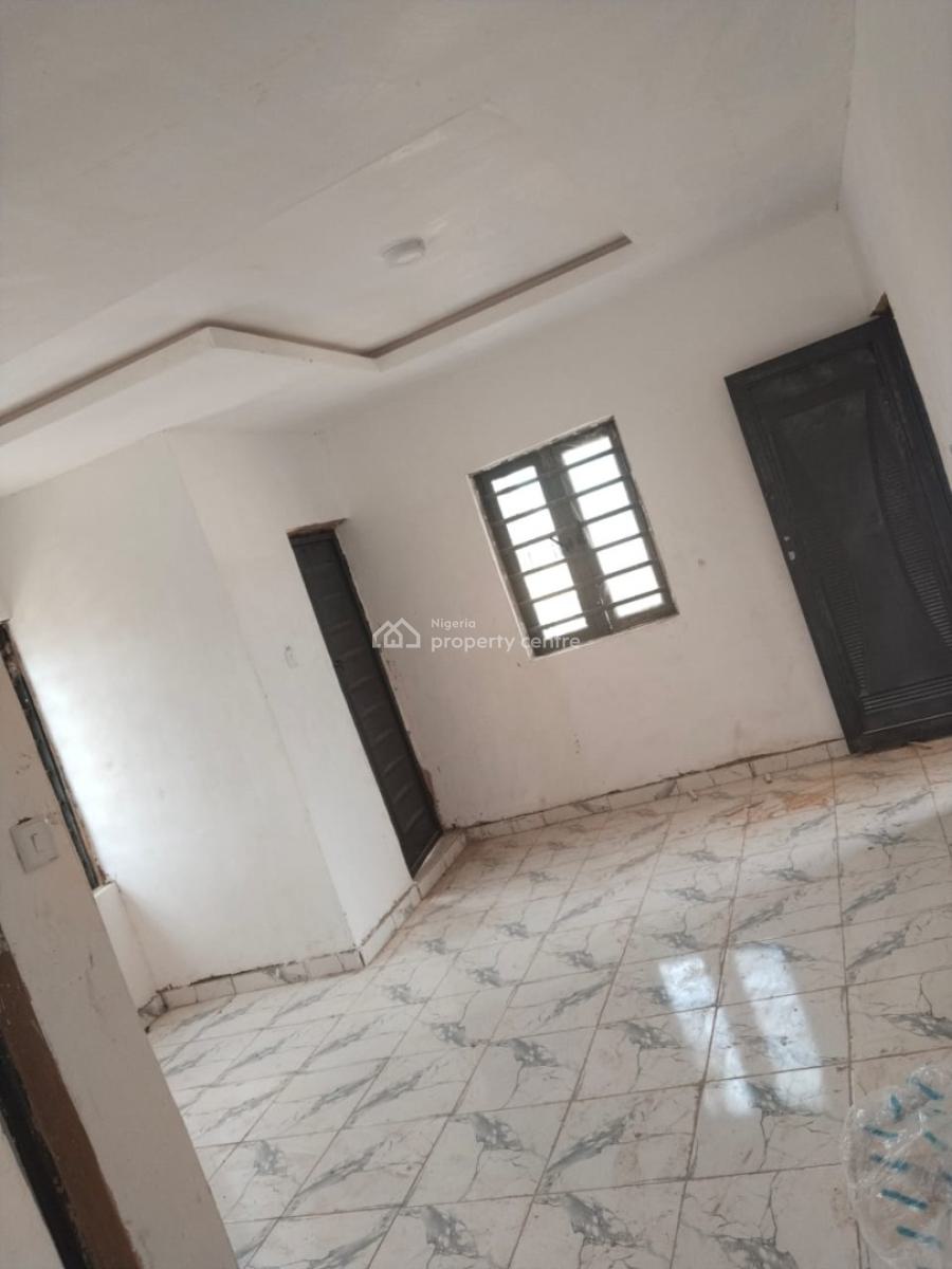 2 Bedroom Flat Upstairs with Private Balcony, Palmgrove, Shomolu, Lagos, Flat / Apartment for Rent