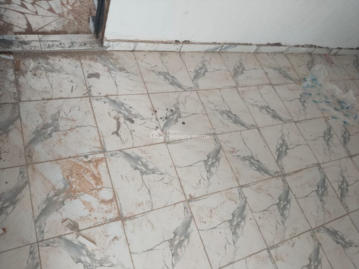 2 Bedroom Flat Upstairs with Private Balcony, Palmgrove, Shomolu, Lagos, Flat / Apartment for Rent