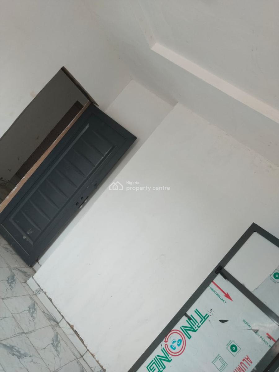 2 Bedroom Flat Upstairs with Private Balcony, Palmgrove, Shomolu, Lagos, Flat / Apartment for Rent