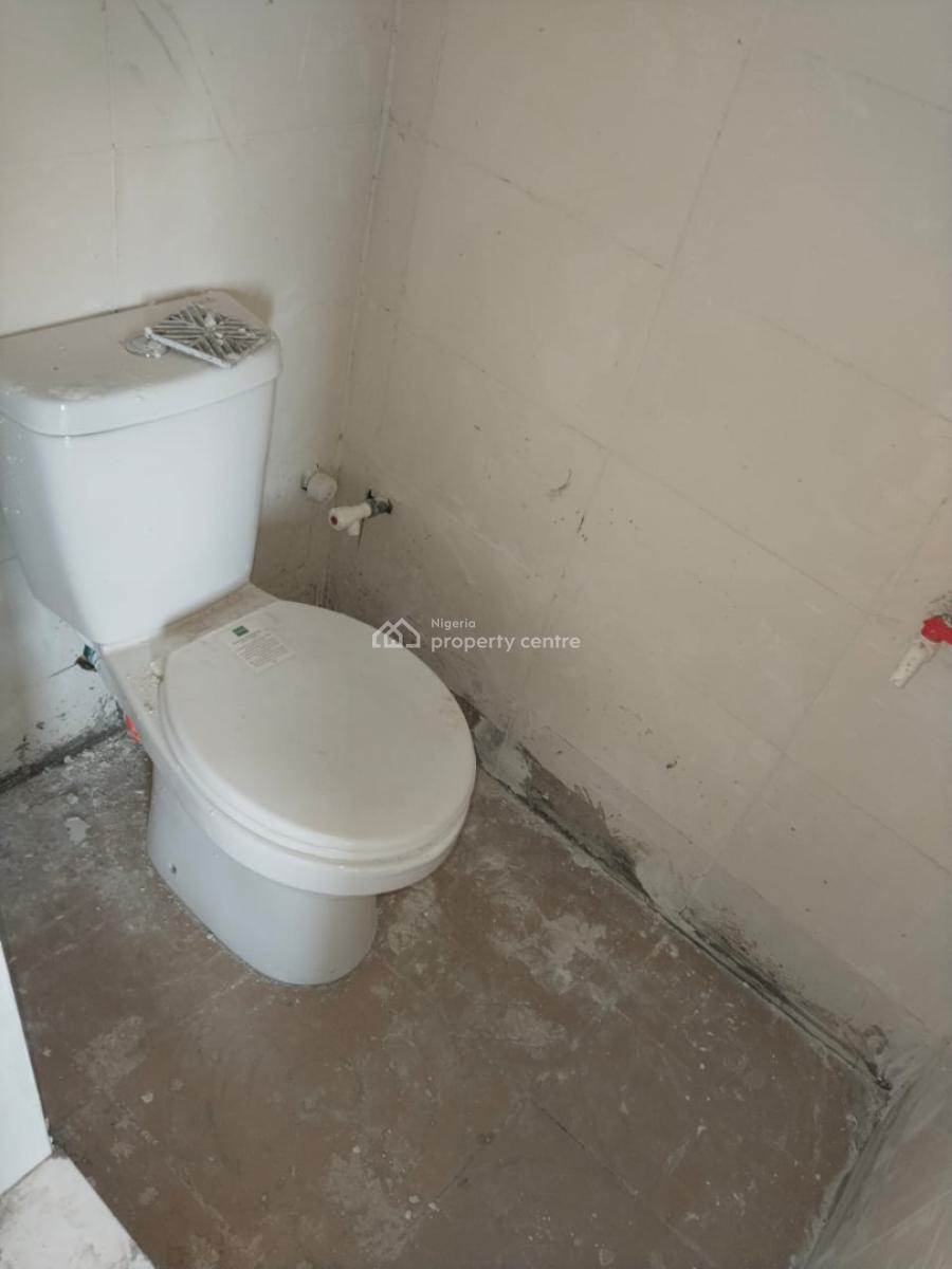 2 Bedroom Flat Upstairs with Private Balcony, Palmgrove, Shomolu, Lagos, Flat / Apartment for Rent