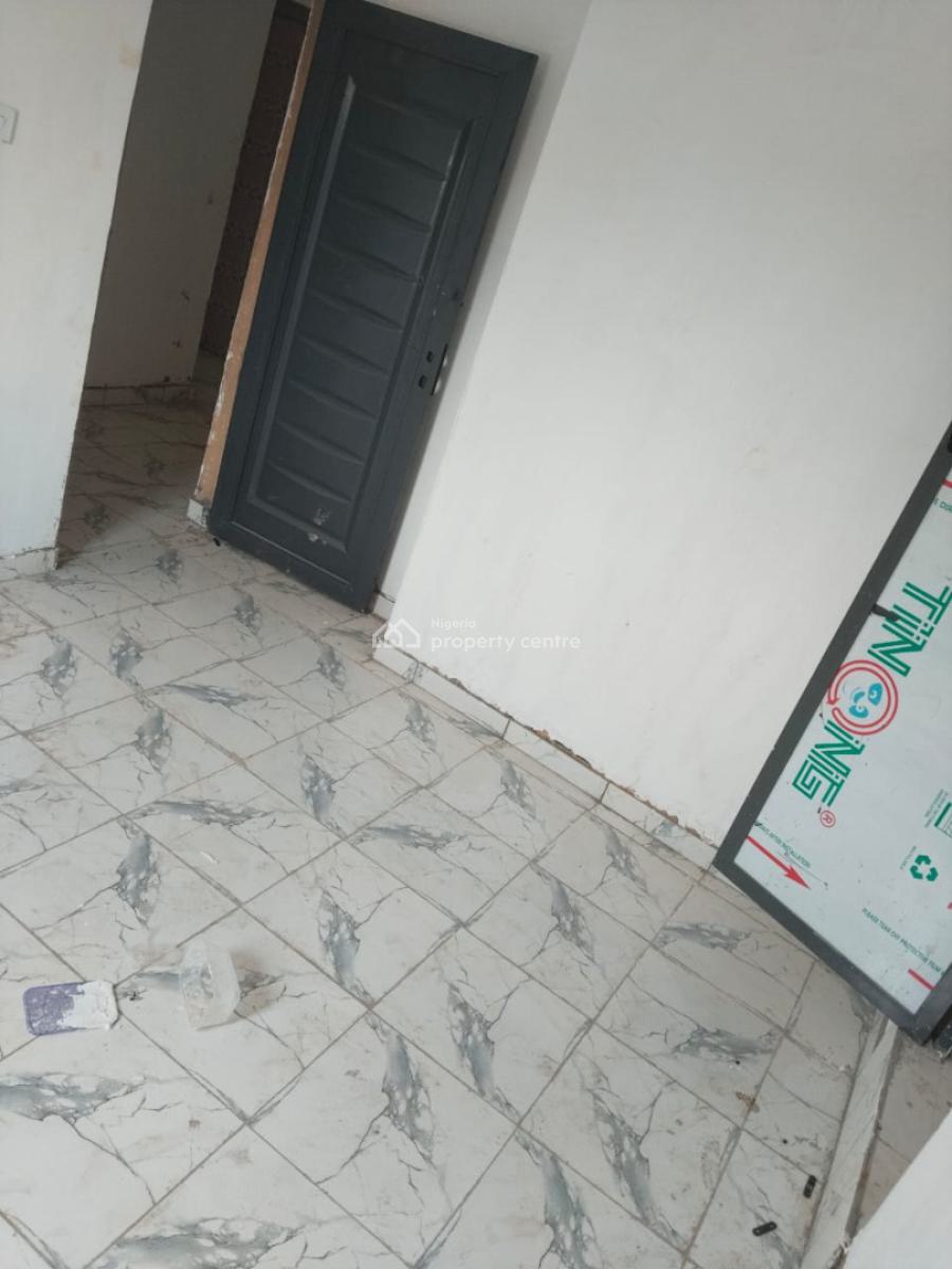 2 Bedroom Flat Upstairs with Private Balcony, Palmgrove, Shomolu, Lagos, Flat / Apartment for Rent
