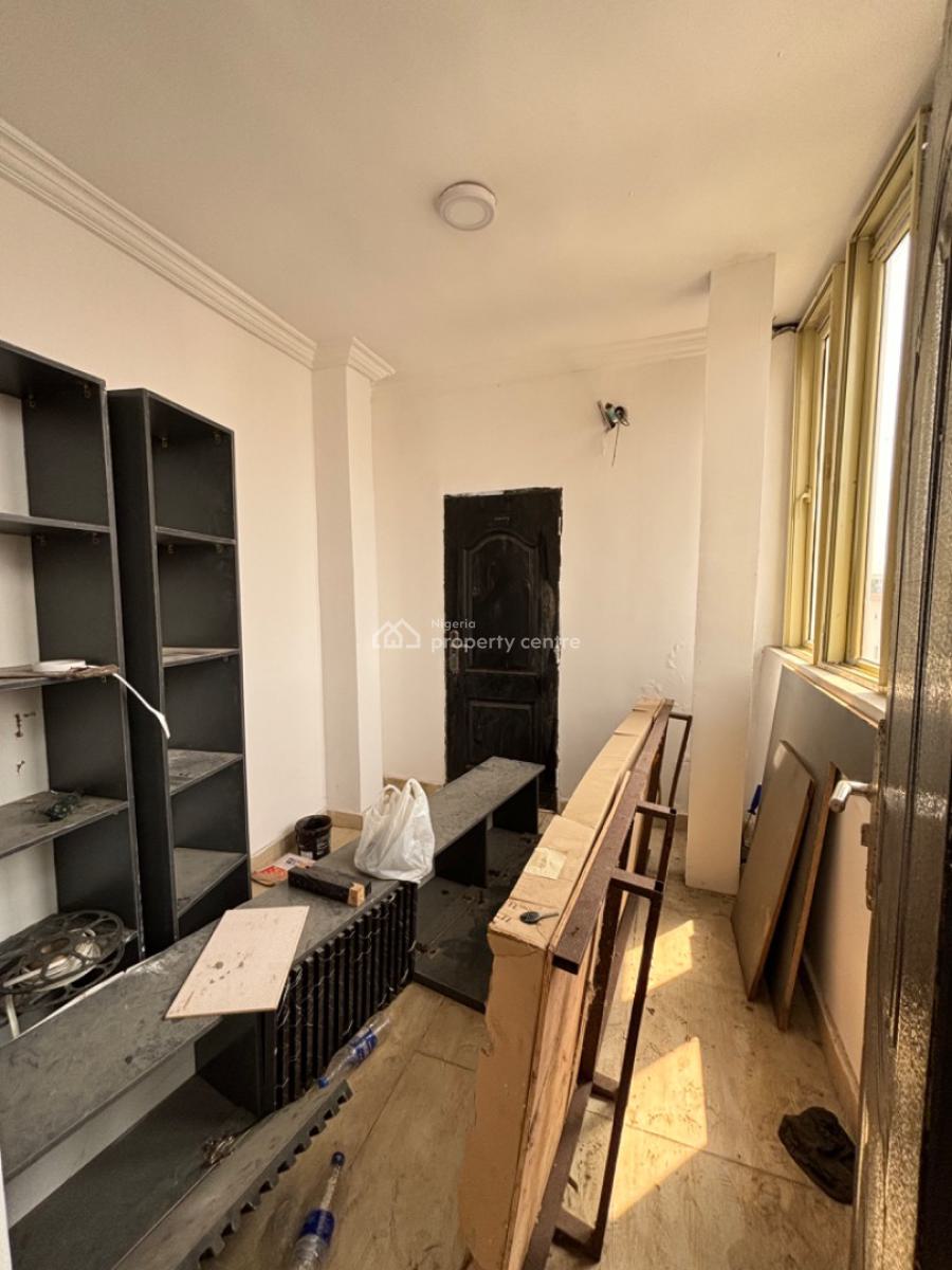 Spacious 3-bedroom Apartment with Bq, Pool, Gym and Elevator, Ikate Elegushi, Lekki, Lagos, Flat / Apartment for Rent