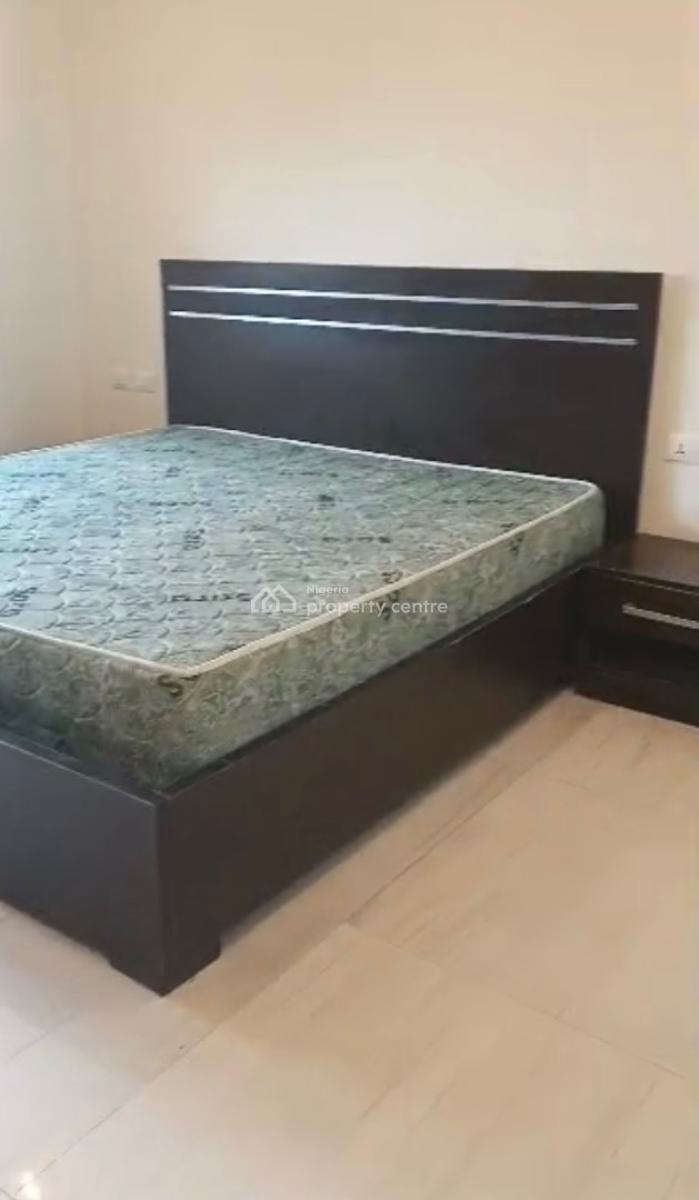 Lovely and Furnished 4 Bedroom Flat, Off Ligali, Victoria Island (vi), Lagos, Flat / Apartment for Rent