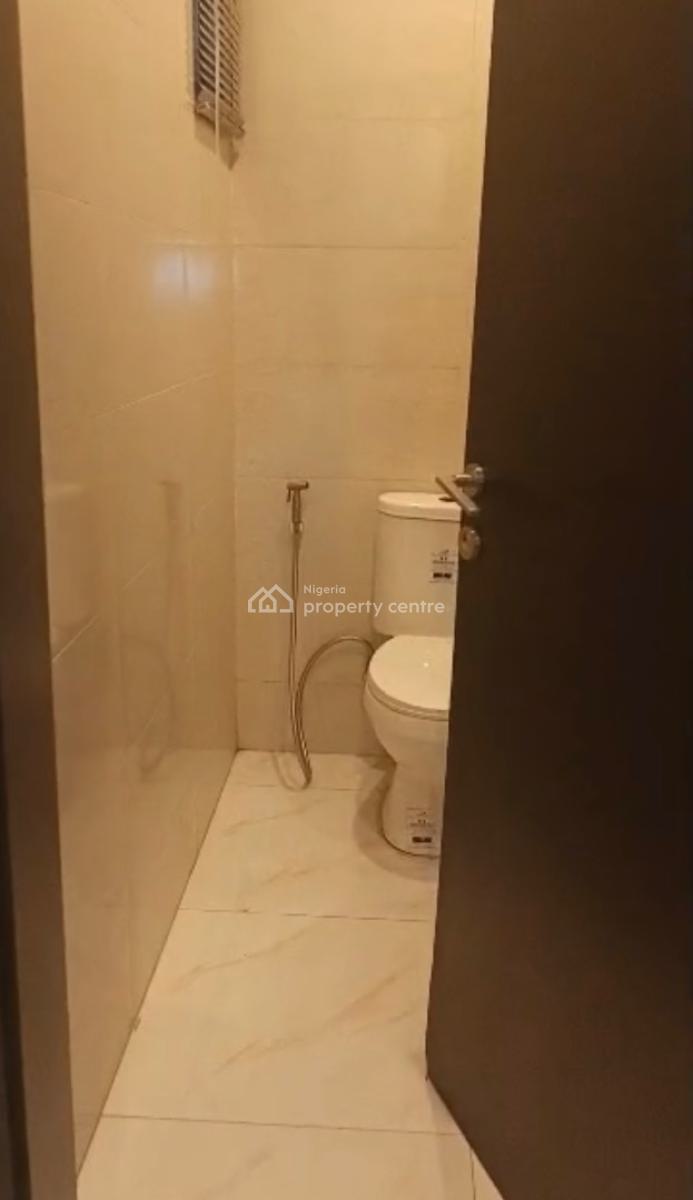 Lovely and Furnished 4 Bedroom Flat, Off Ligali, Victoria Island (vi), Lagos, Flat / Apartment for Rent