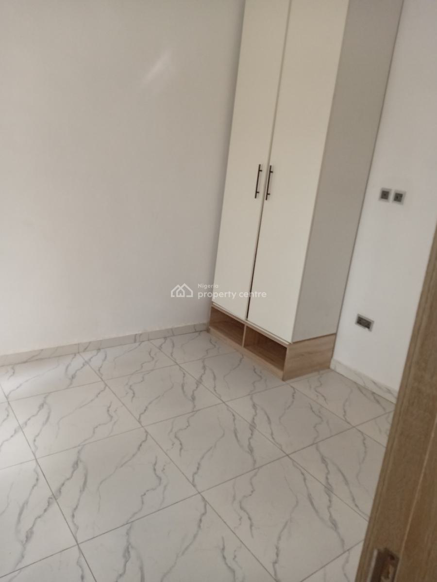 Well Grilled 4-bedroom Detached Duplex + Bq, Ochid Road, Lekki, Lagos, Detached Duplex for Rent