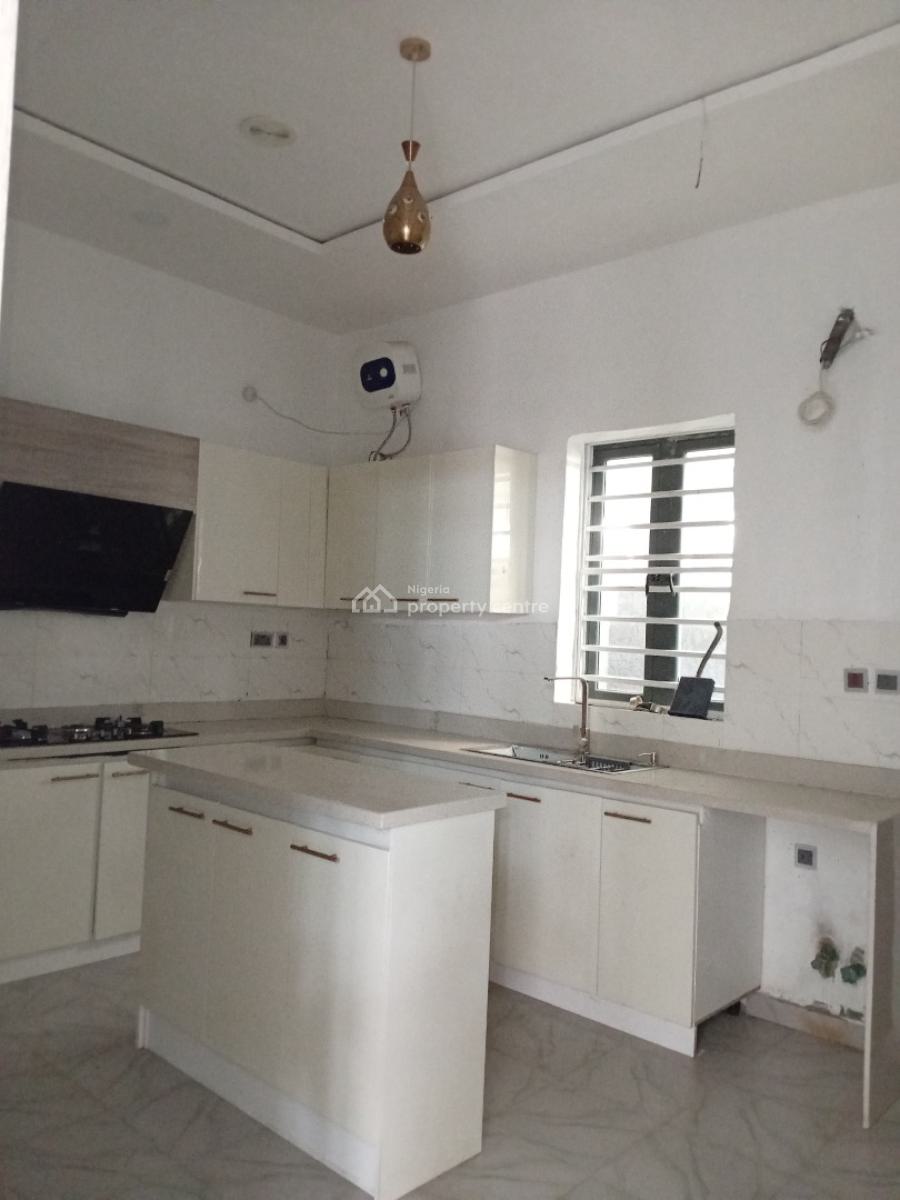 Well Grilled 4-bedroom Detached Duplex + Bq, Ochid Road, Lekki, Lagos, Detached Duplex for Rent