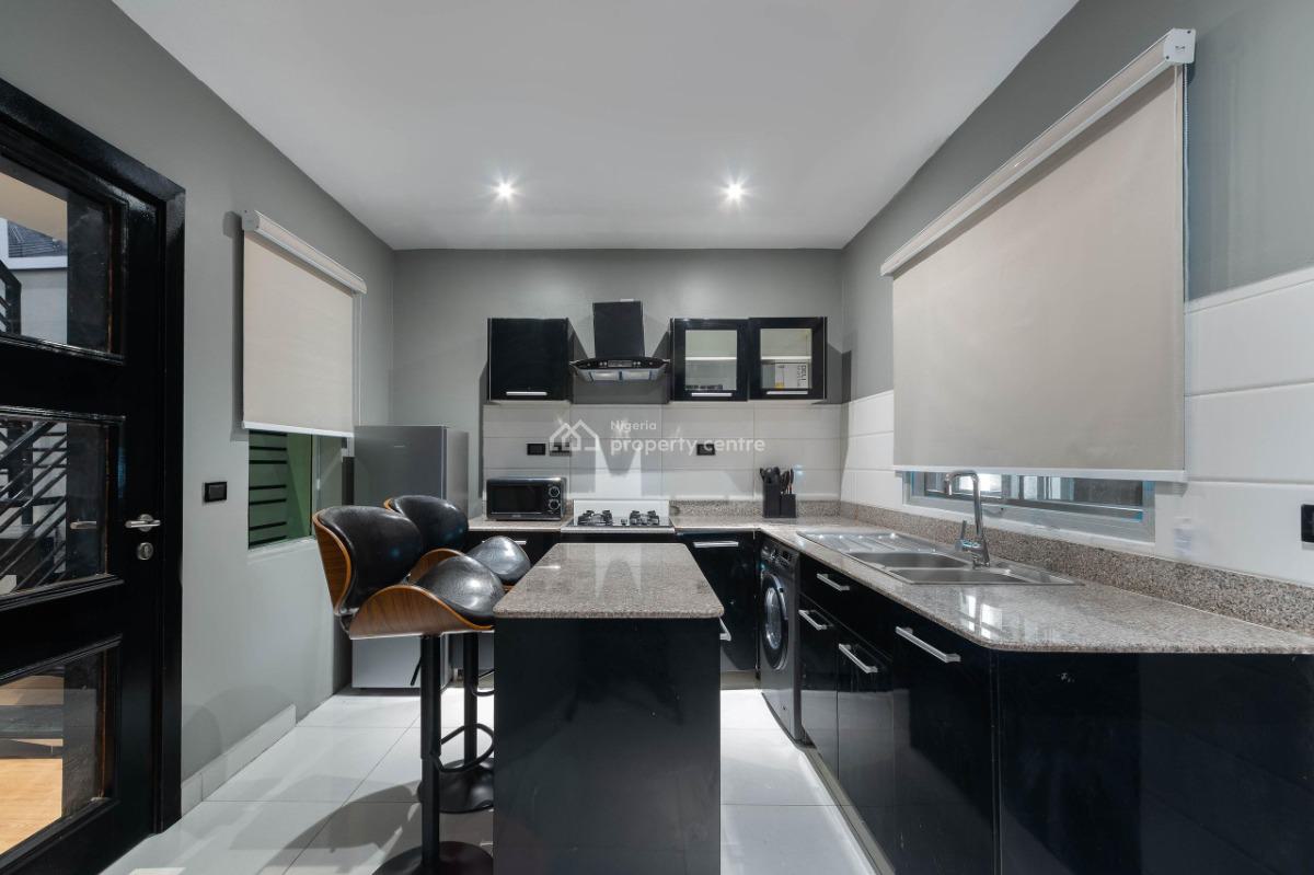 Brand New 2 Bedroom Maisonette with Top Notch Amenities, Lekki Right, Lekki, Lagos, House Short Let