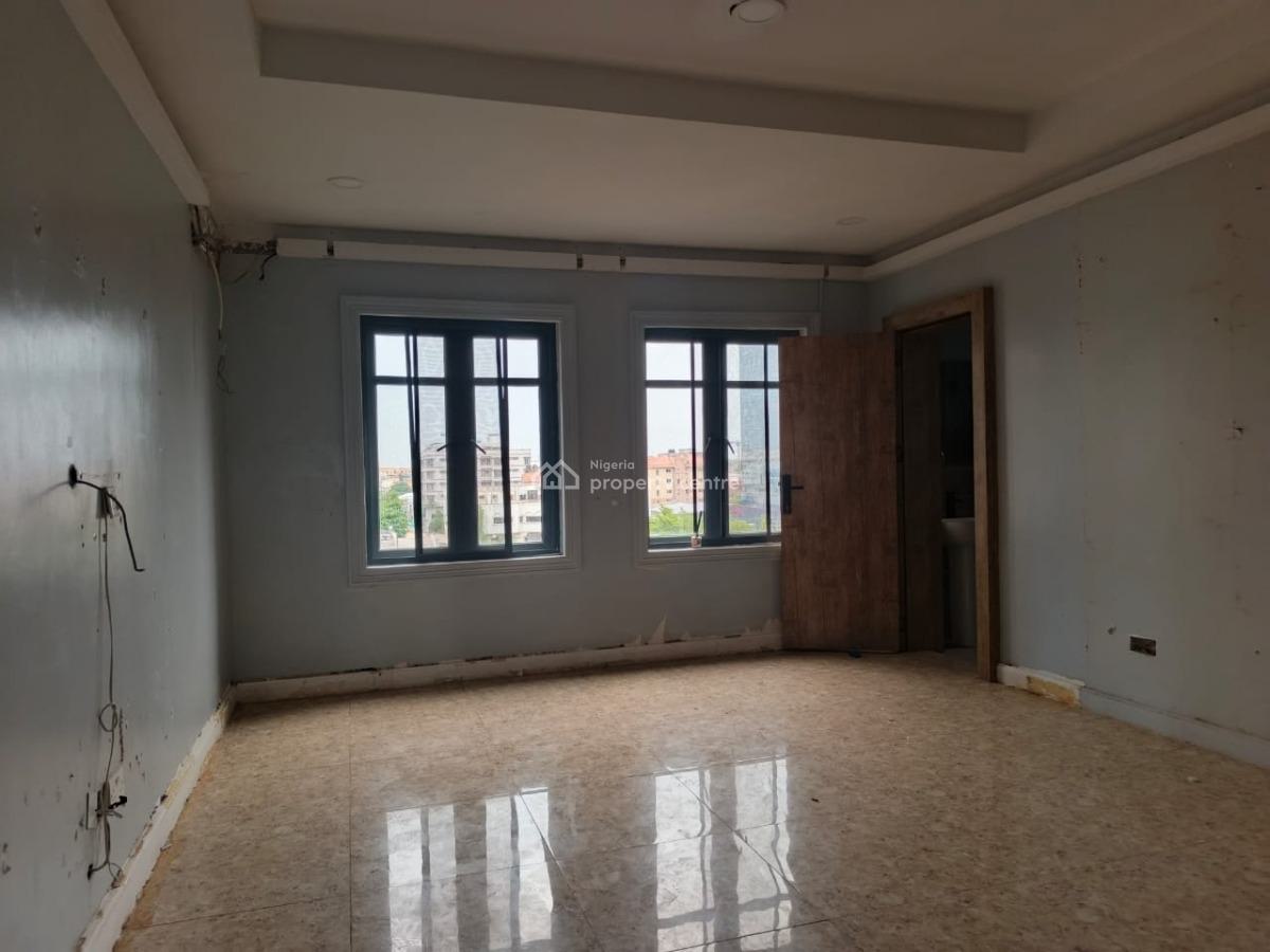3 Bedroom Apartment with Amenities and  a Room Bq, Off Àjọṣe Adeogun, Victoria Island (vi), Lagos, Flat / Apartment for Rent