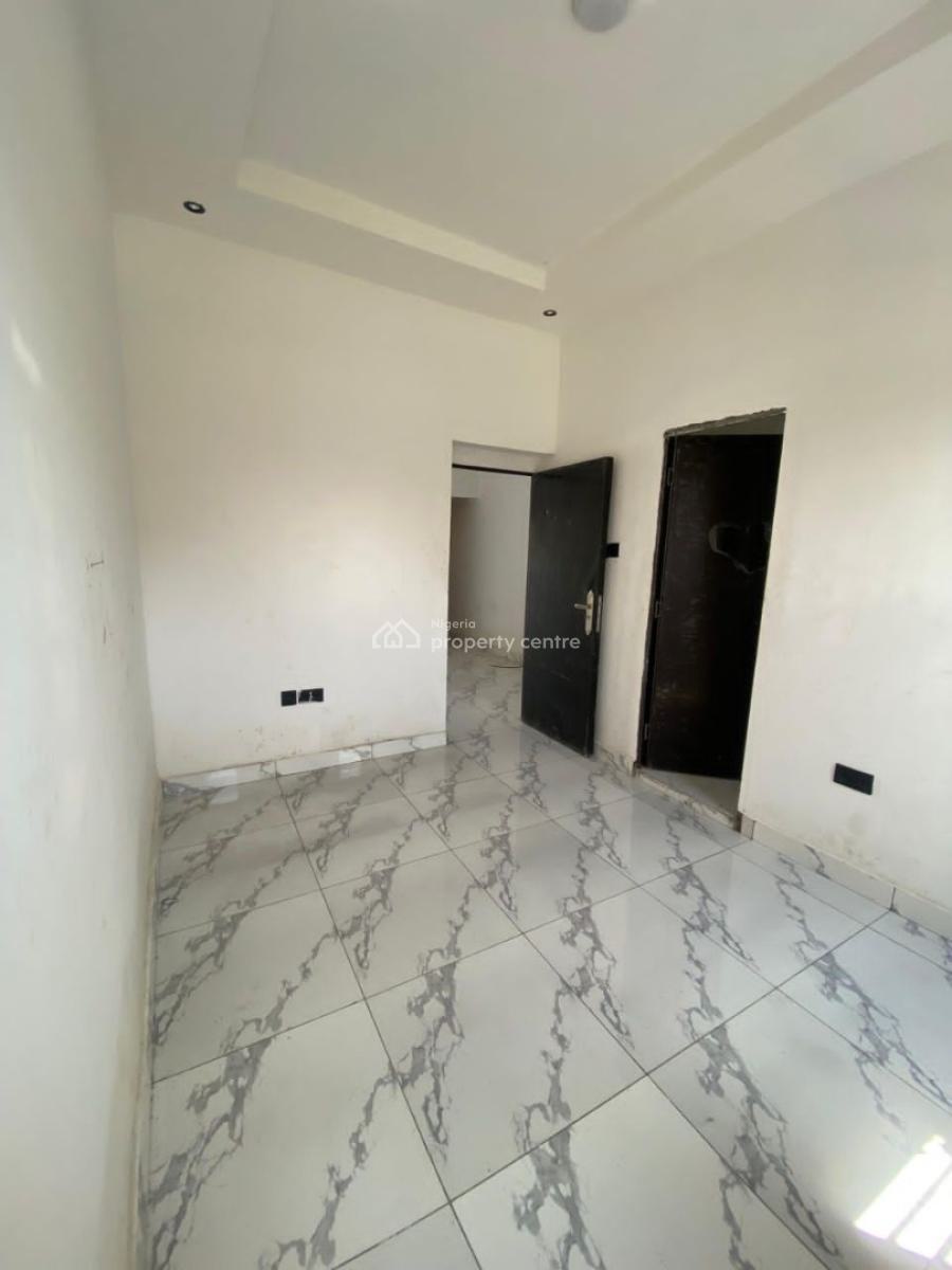 New 2 Bedrooms All Ensuite Apartment in a Gated and Secure Estate, Sangotedo, Ajah, Lagos, Flat / Apartment for Sale