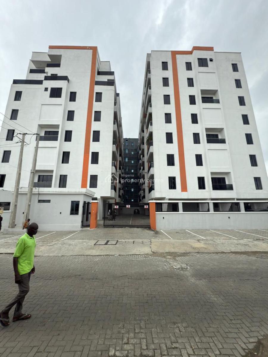 Enjoy Scenic Views From This 4 Bedroom Maisonette with a Swimming Pool, Lekki Phase 1, Lekki, Lagos, Flat / Apartment for Sale