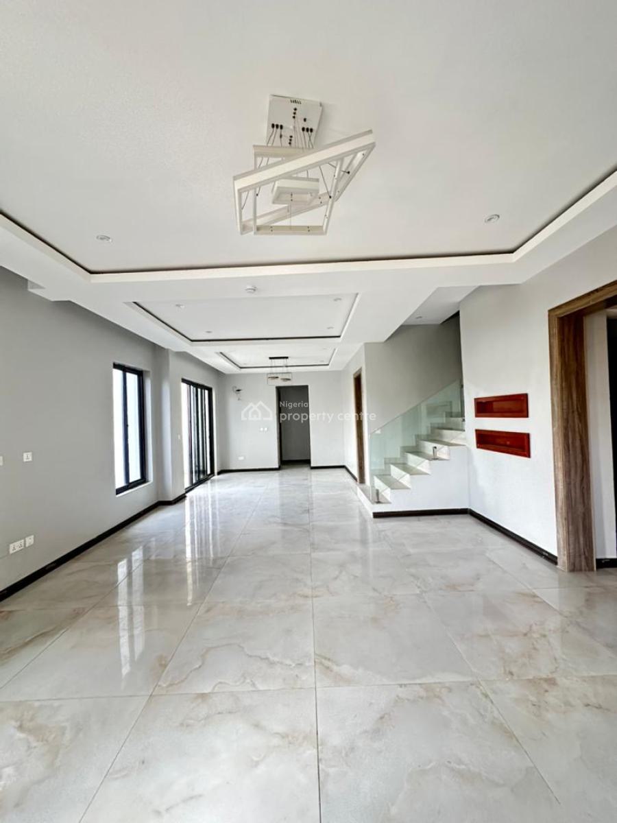 Cozy 4 Bedroom Maisonette with Bq Swimming Pool &elevator, Lekki Phase 1, Lekki, Lagos, Flat / Apartment for Sale