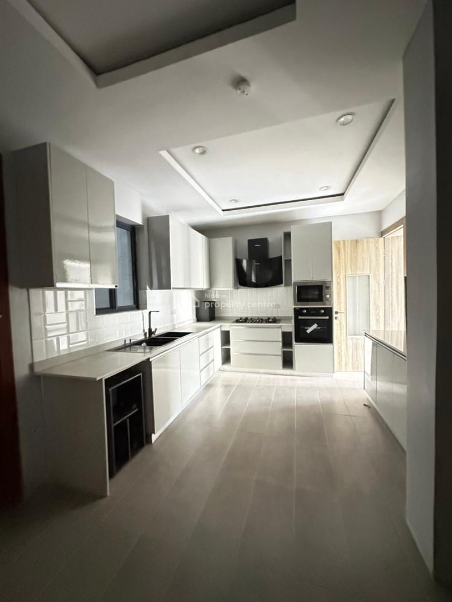 Cozy 4 Bedroom Maisonette with Bq Swimming Pool &elevator, Lekki Phase 1, Lekki, Lagos, Flat / Apartment for Sale