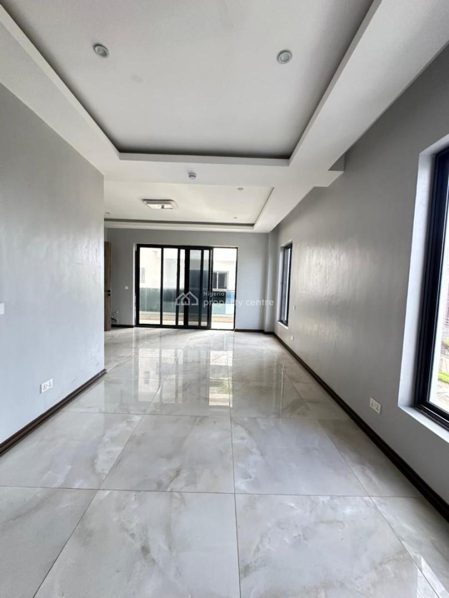 Cozy 4 Bedroom Maisonette with Bq Swimming Pool &elevator, Lekki Phase 1, Lekki, Lagos, Flat / Apartment for Sale