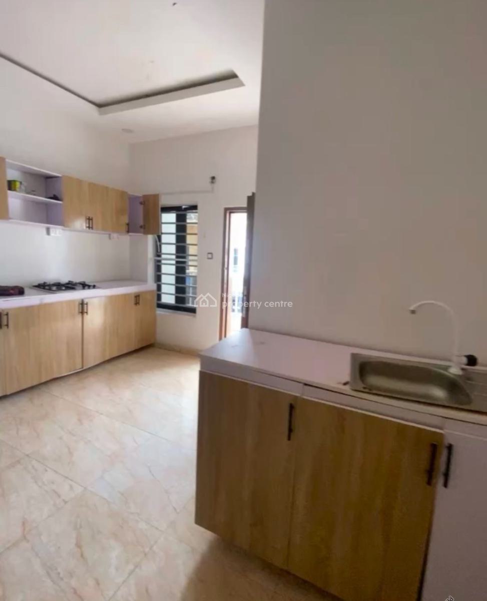 Standard and Massive Master Bedroom, Lekki Conservation Off Orchid Road, Lekki, Lagos, Self Contain (single Rooms) for Rent