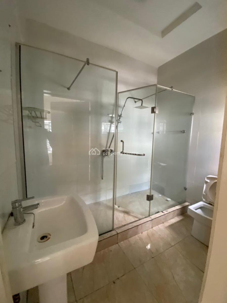 Standard and Massive Master Bedroom, Lekki Conservation Off Orchid Road, Lekki, Lagos, Self Contain (single Rooms) for Rent