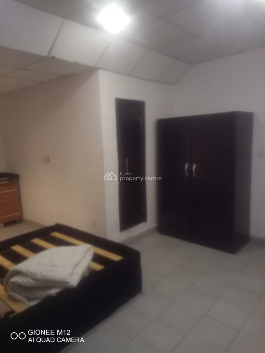 Spacious Serviced  Room Self Contained, Off Sinari Daranijo Street, Victoria Island (vi), Lagos, Self Contain (single Rooms) for Rent