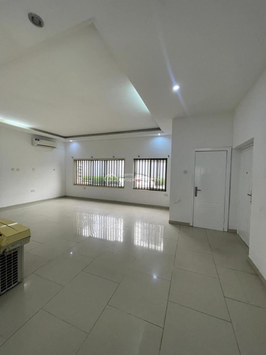 Modestly 3 Bedroom Apartment with Bq ,gym& Swimming Pool, Lekki Phase 1, Lekki, Lagos, Flat / Apartment for Rent