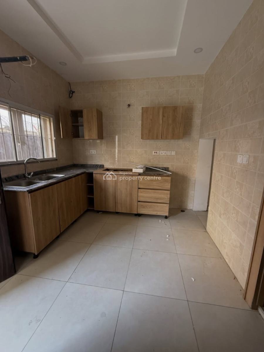 3 Bedroom Terrace Duplex with Bq, Jahi, Abuja, Terraced Duplex for Rent