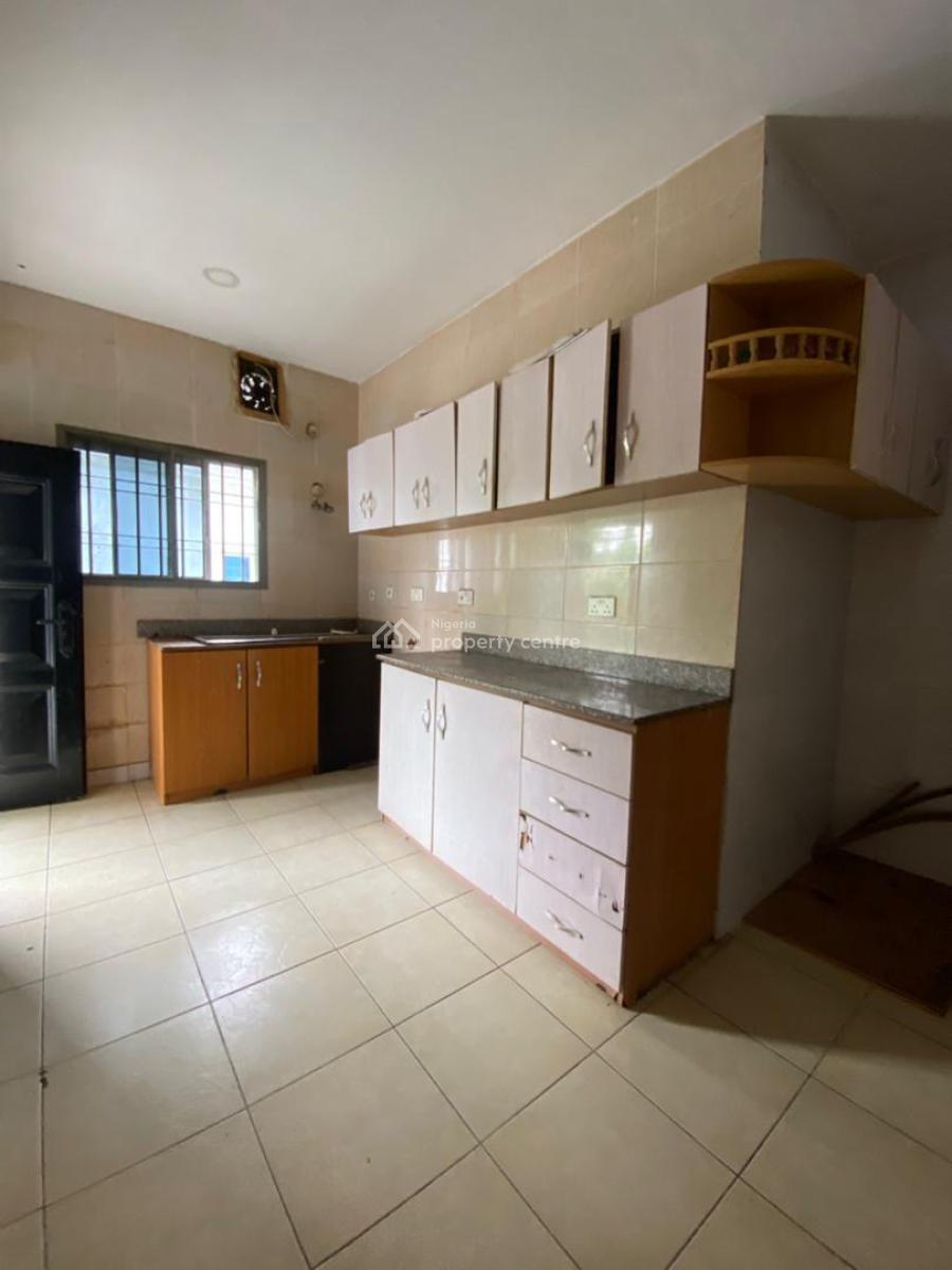 Spacious Upstairs and 2 in a Compound, Via Thera Annex, Sangotedo, Ajah, Lagos, Flat / Apartment for Rent