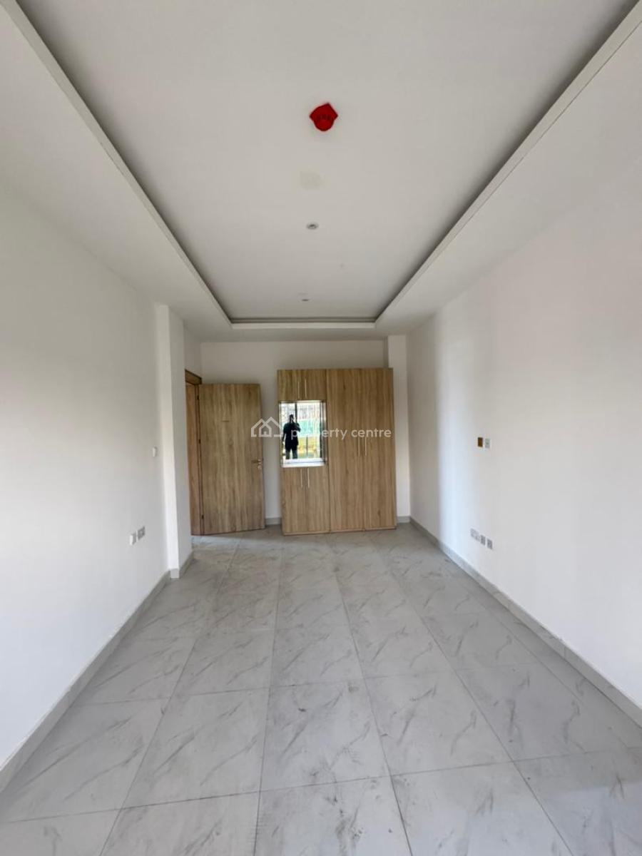 Luxury 3 Bedroom Apartment with Elevator + Swimming Pool, Lekki Phase 1, Lekki, Lagos, Flat / Apartment for Sale