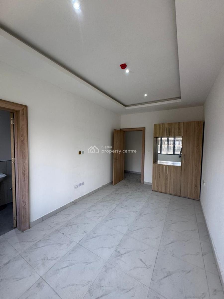 Luxury 3 Bedroom Apartment with Elevator + Swimming Pool, Lekki Phase 1, Lekki, Lagos, Flat / Apartment for Sale