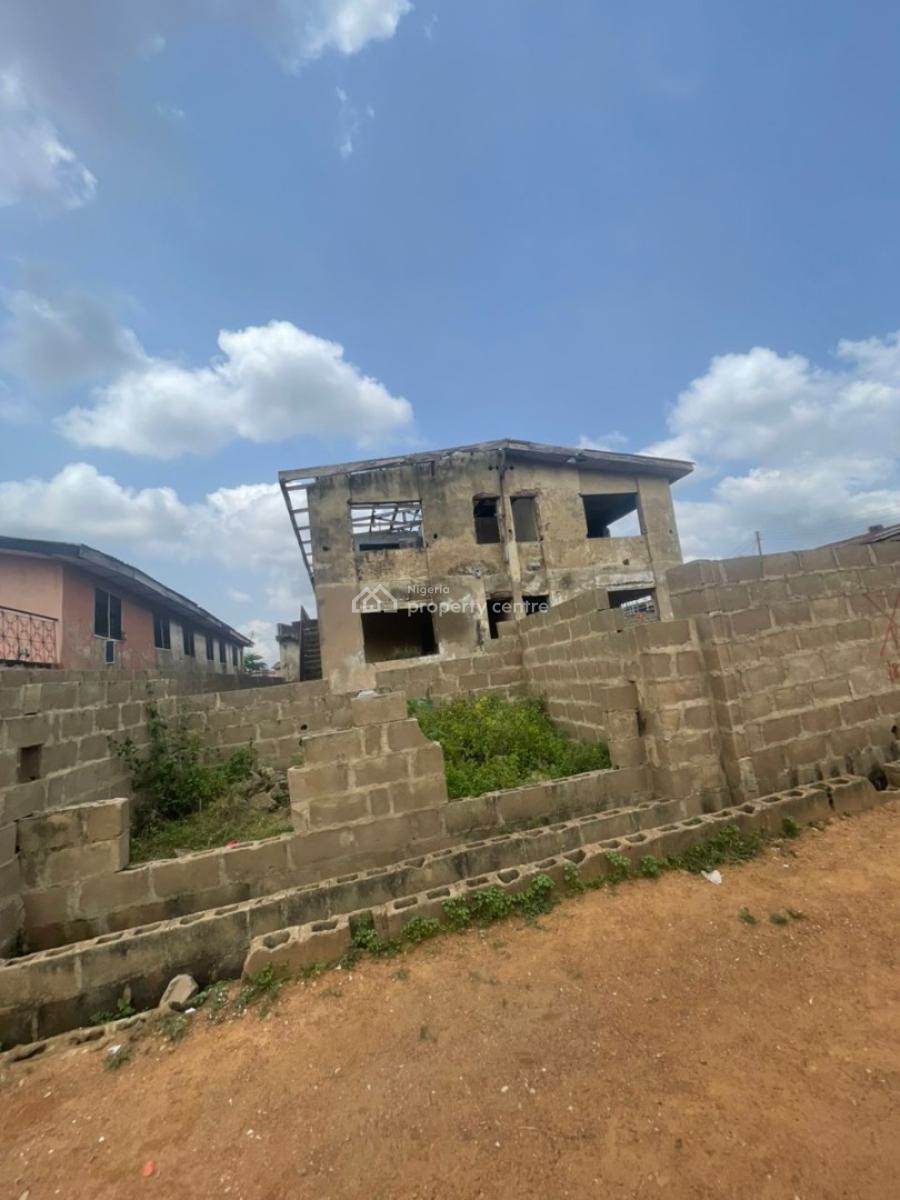 4 Flat of 2 Bedroom Each on 800sqm of Land with Foundation for Shops, Bashorun, New Bodija, Ibadan, Oyo, Block of Flats for Sale