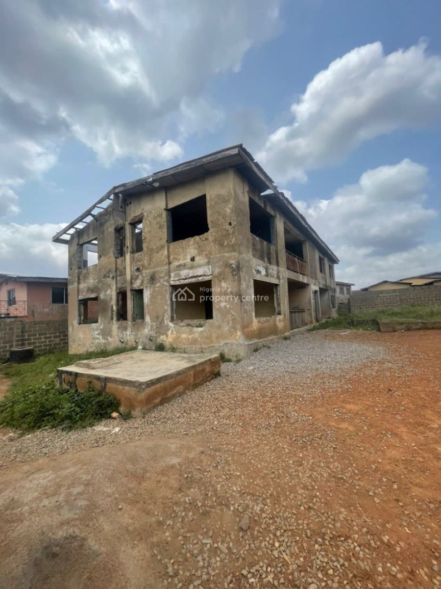 4 Flat of 2 Bedroom Each on 800sqm of Land with Foundation for Shops, Bashorun, New Bodija, Ibadan, Oyo, Block of Flats for Sale