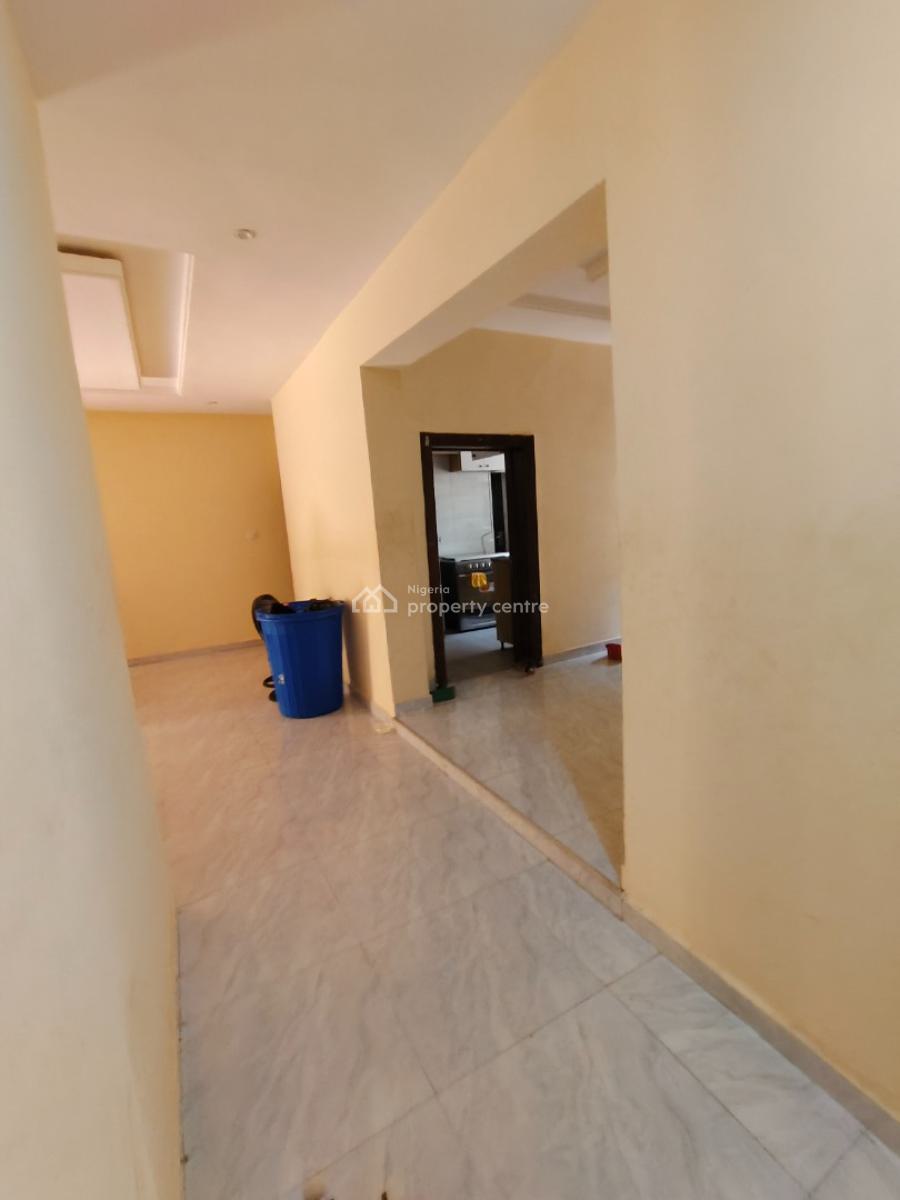 2 Bedrooms Apartment, Ikota Mobile Road, Ajah, Lagos, Flat / Apartment for Rent