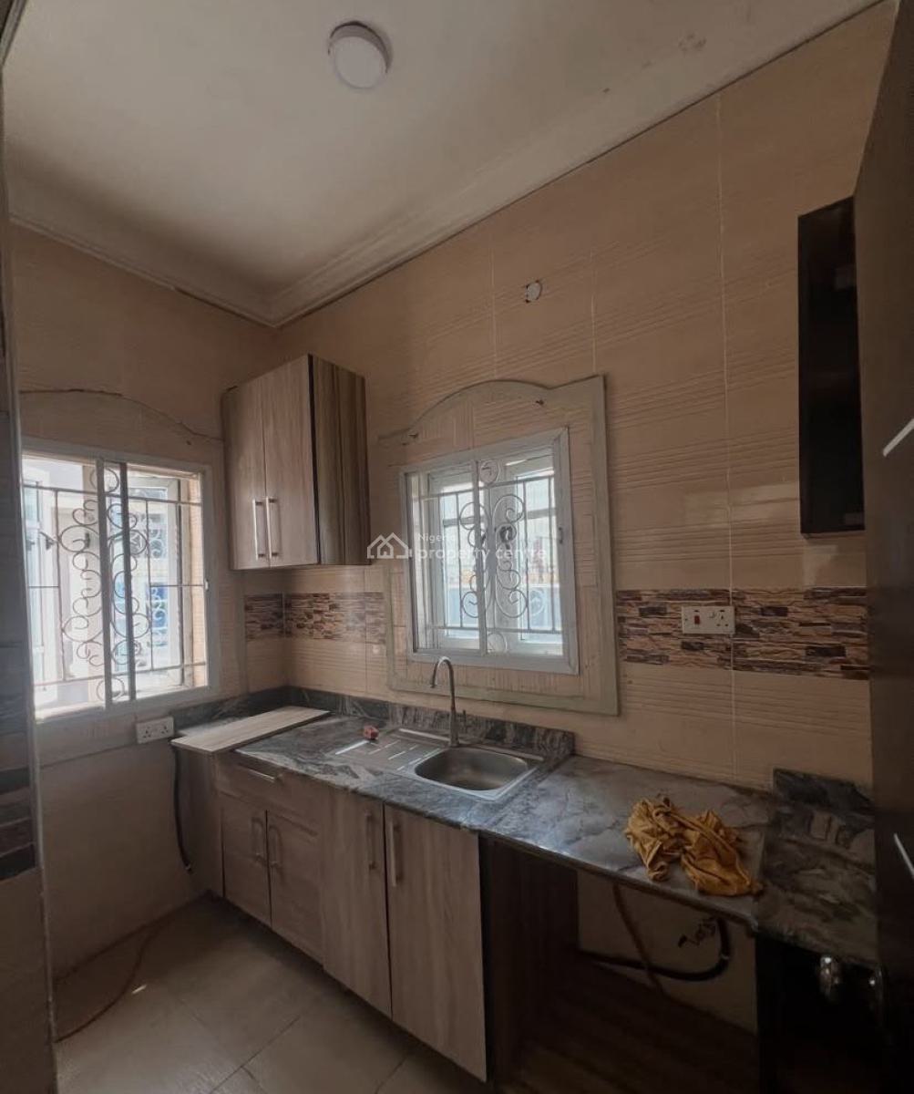 1 Bedroom Apartment, Ologolo, Lekki, Lagos, Mini Flat (room and Parlour) for Rent