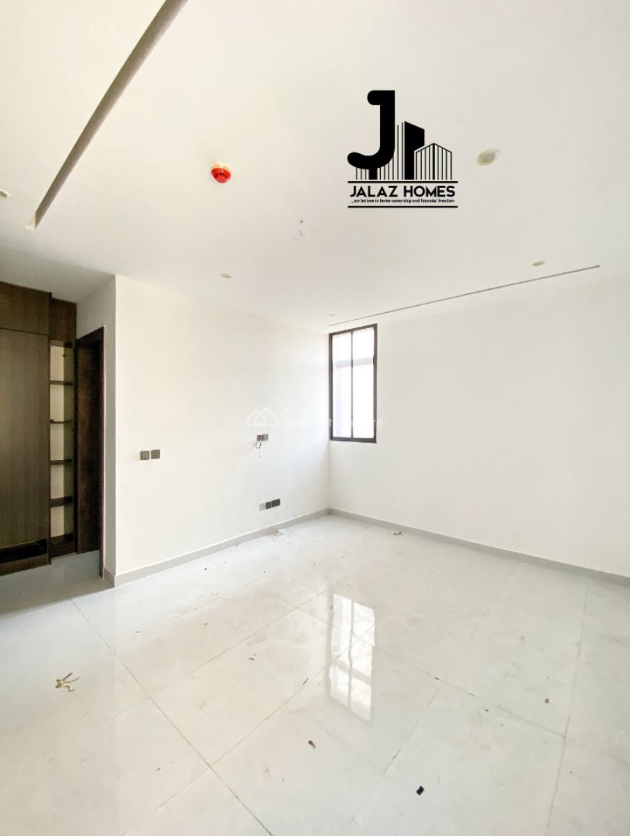 2 Bedroom Apartment, Lekki Phase 1, Lekki, Lagos, House for Sale