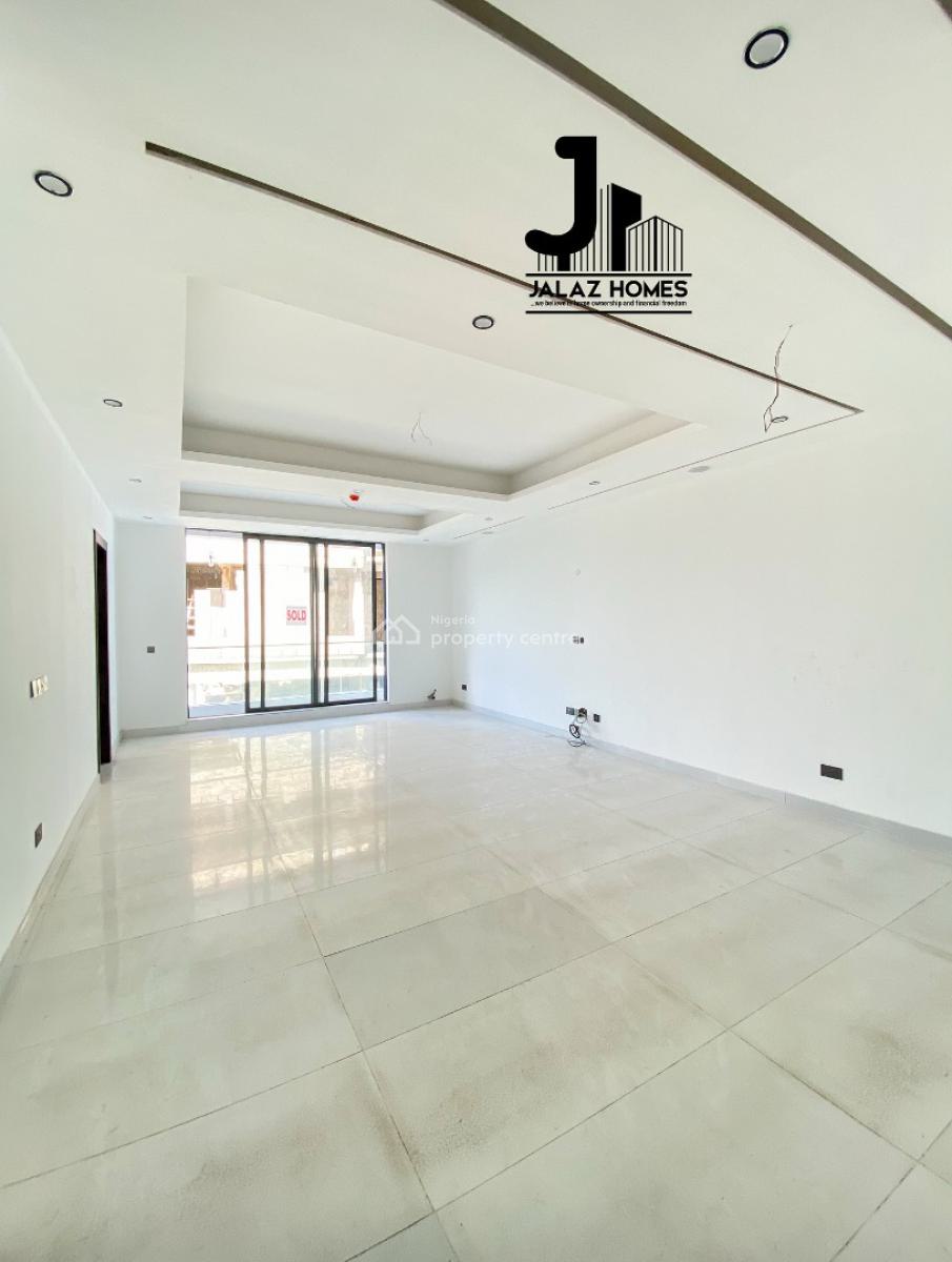 2 Bedroom Apartment, Lekki Phase 1, Lekki, Lagos, House for Sale
