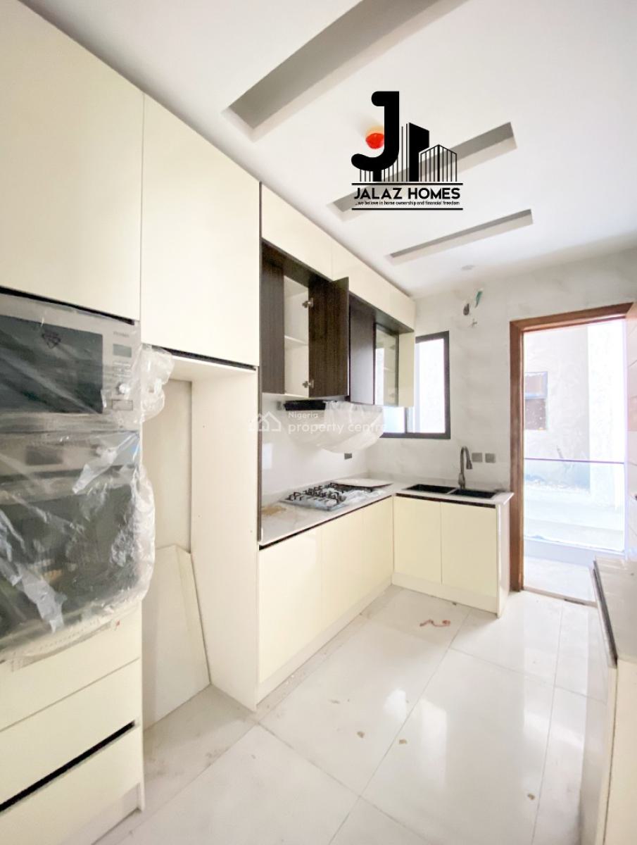 2 Bedroom Apartment, Lekki Phase 1, Lekki, Lagos, House for Sale