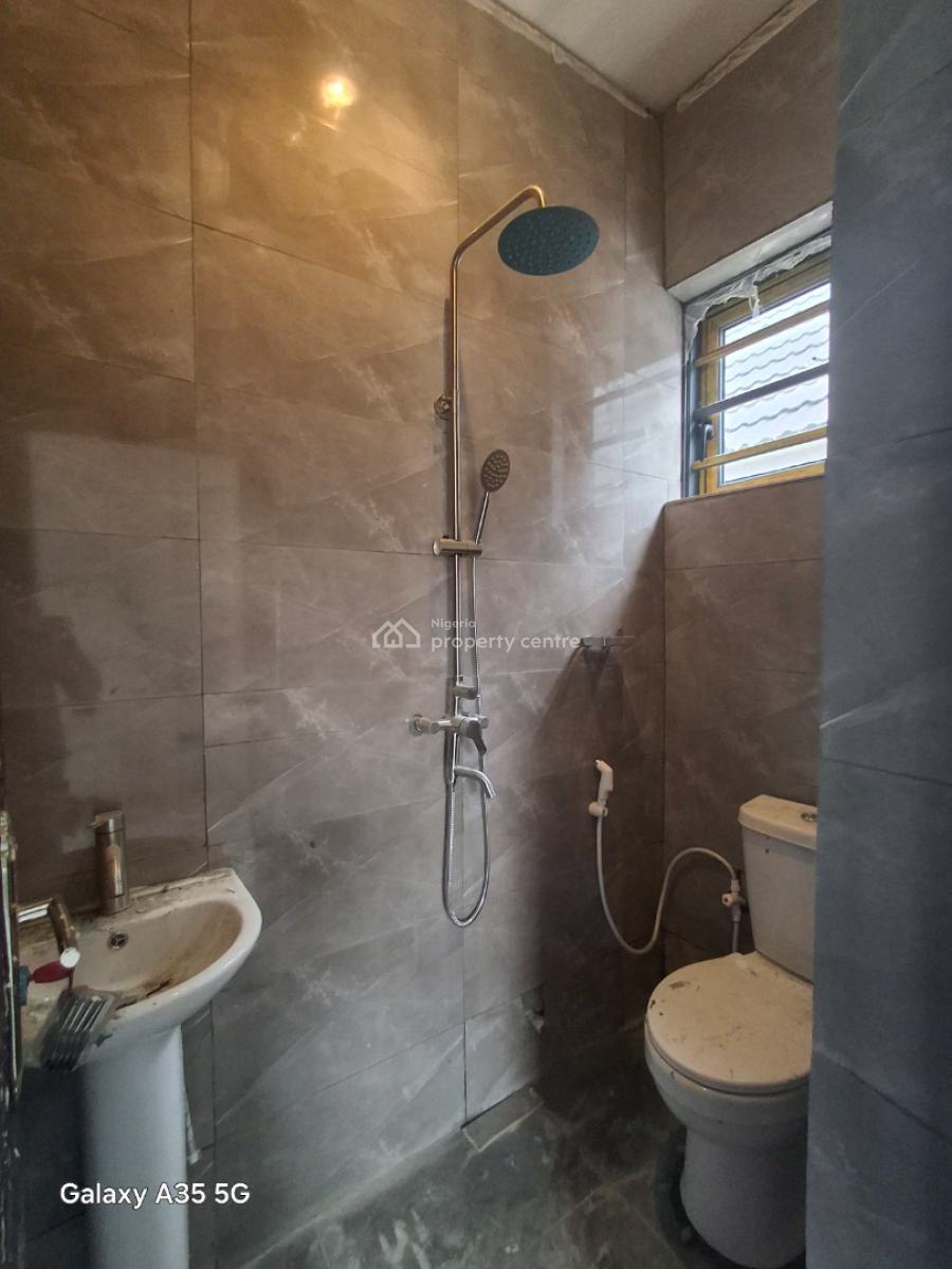 New Upstairs 2 Bedroom Flat, Goodnews, Ajah, Lagos, Flat / Apartment for Rent