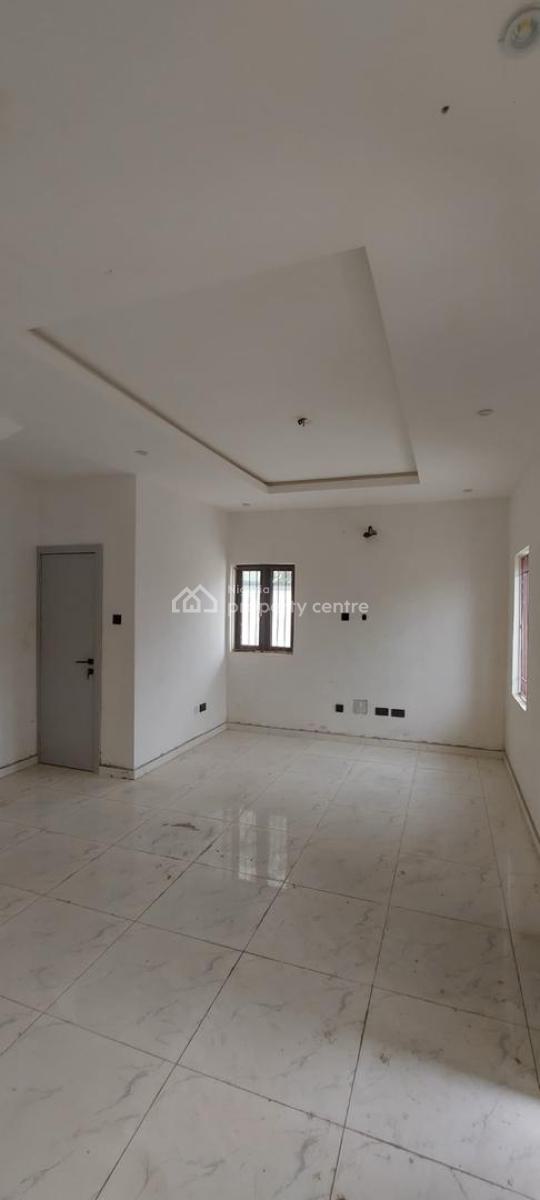 Eye Catchy 4bedroom Triplex Duplex, Obanikoro, Shomolu, Lagos, House for Sale