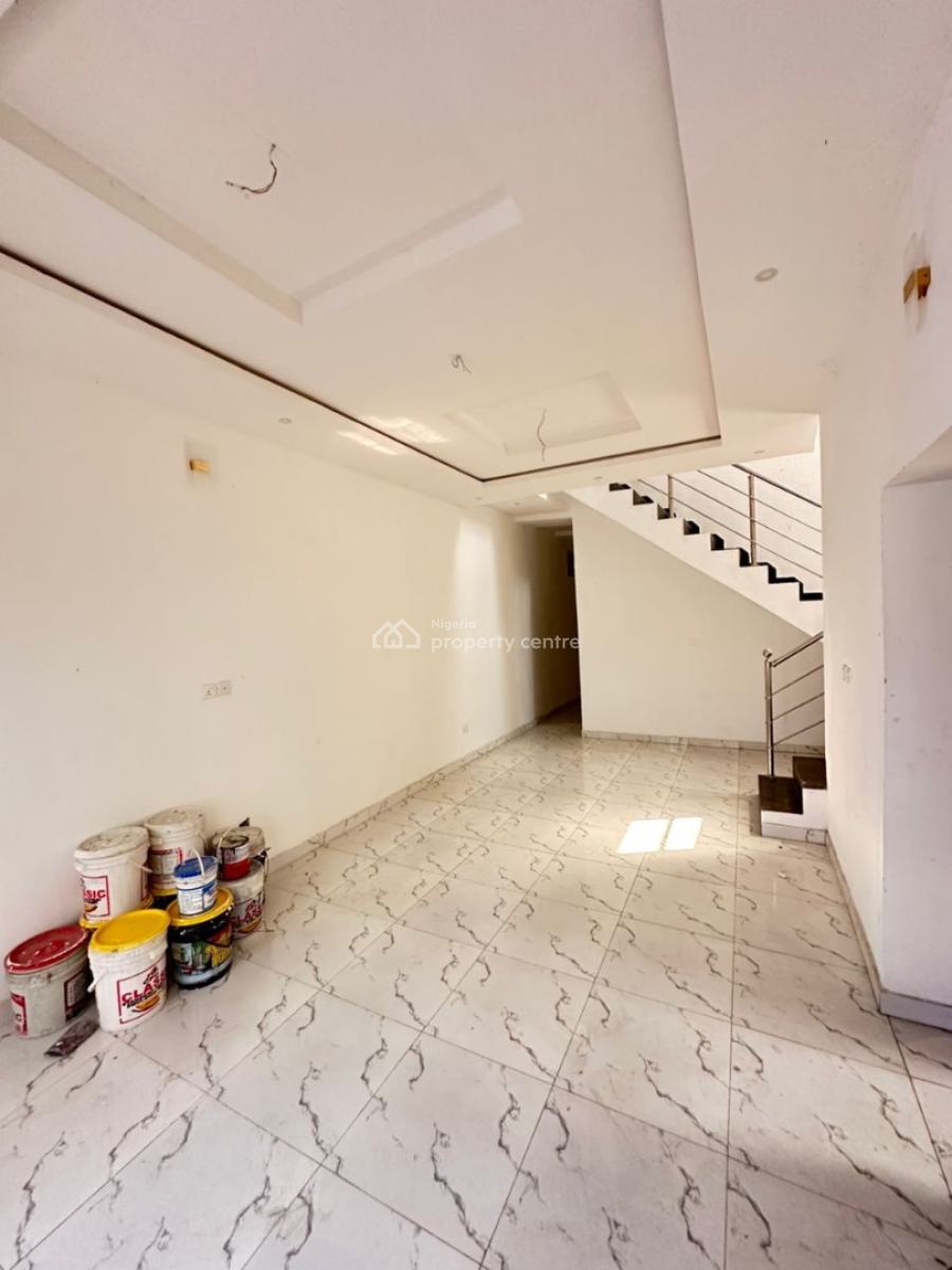 4 Bedroom Self-serviced Semi-detached Duplex with 1 Room Bq, Ilaje, Ajah, Lagos, Semi-detached Duplex for Rent