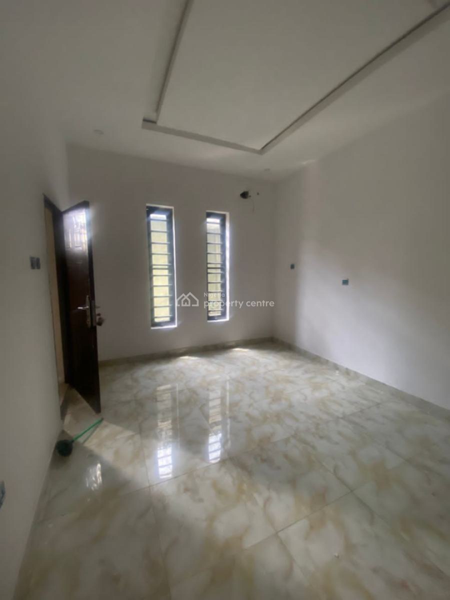Sharp 2 Bedroom Flats, Olowora, Magodo, Lagos, Flat / Apartment for Rent