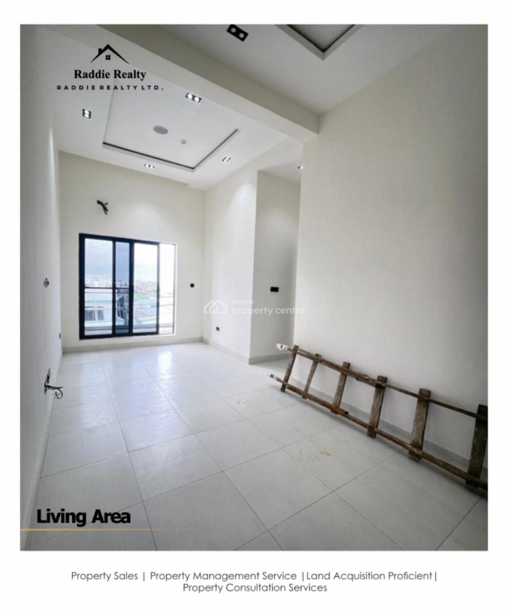 Luxurious 3 Bedroom Apartment, Lekki Phase 1, Lekki, Lagos, Block of Flats for Sale