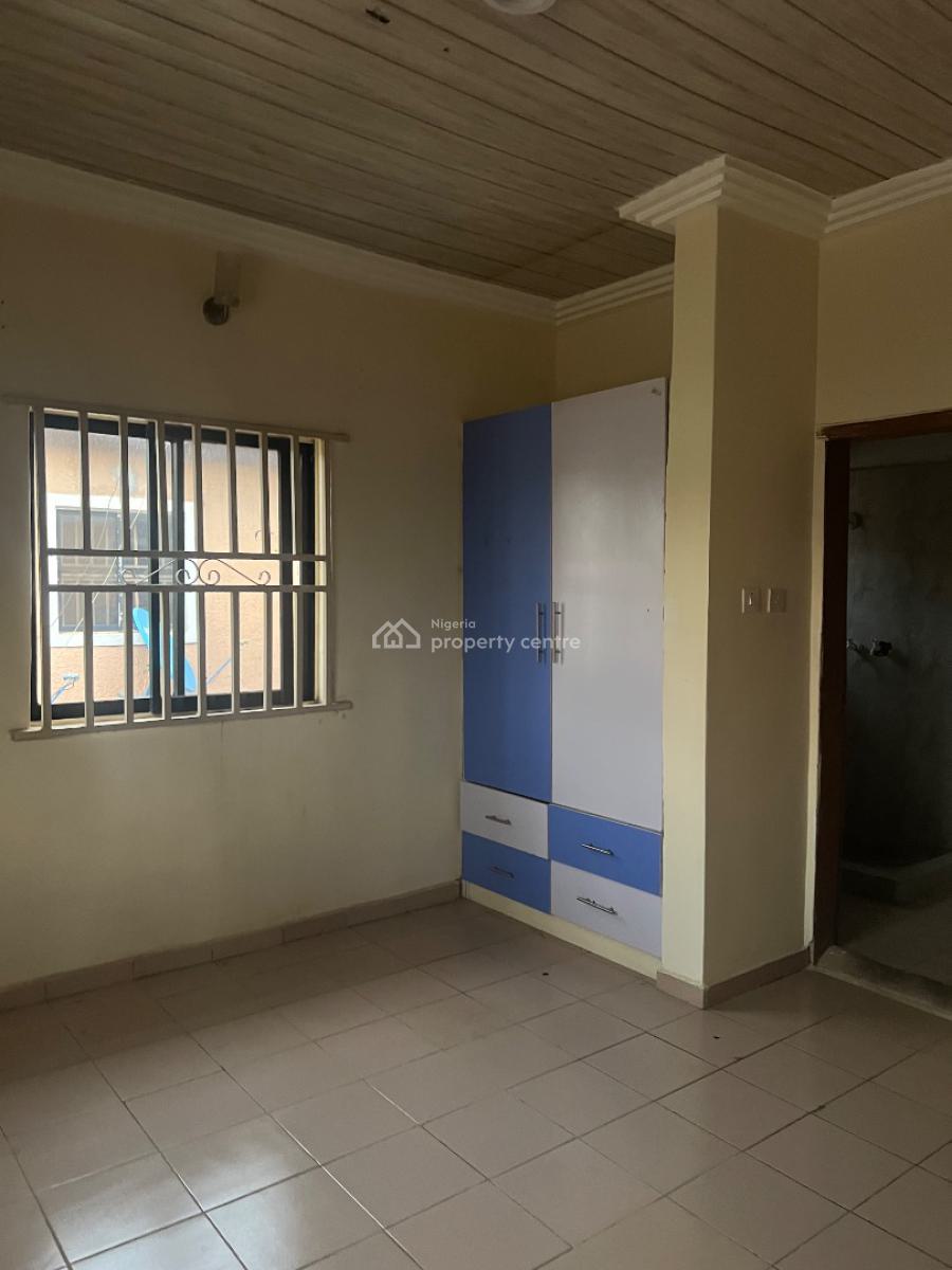 Spacious 3 Bedroom Flat, 1st Floor, Tarred Rd, By Vio(tarred Rd, Mabushi, Abuja, Flat / Apartment for Rent