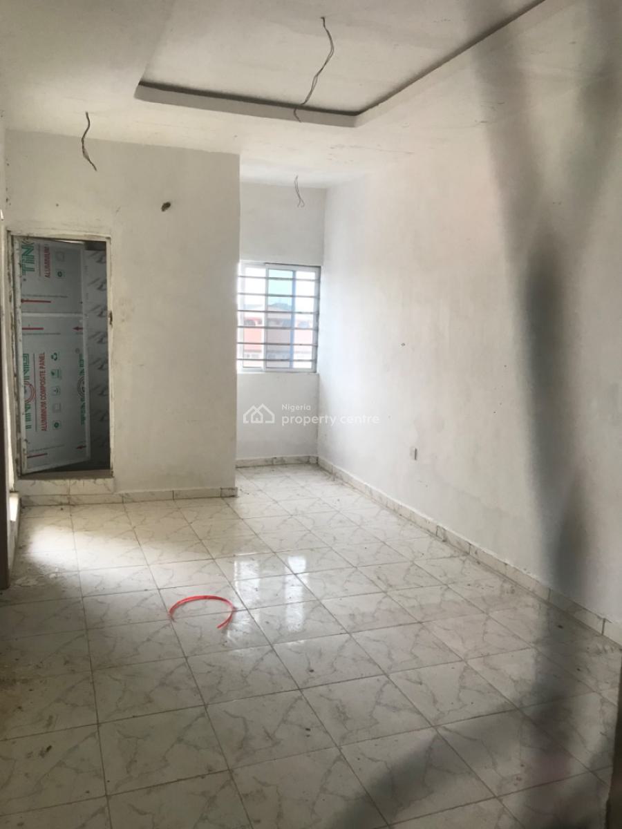 Mini Flat, Off Pedro Road, Shomolu, Lagos, Mini Flat (room and Parlour) for Rent