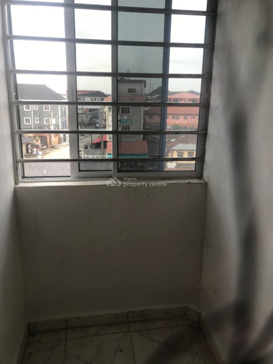 Mini Flat, Off Pedro Road, Shomolu, Lagos, Mini Flat (room and Parlour) for Rent