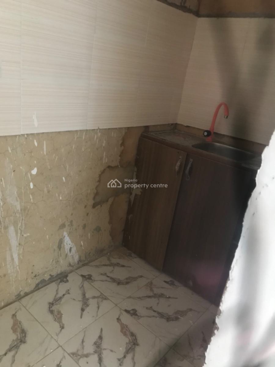 Mini Flat, Off Pedro Road, Shomolu, Lagos, Mini Flat (room and Parlour) for Rent