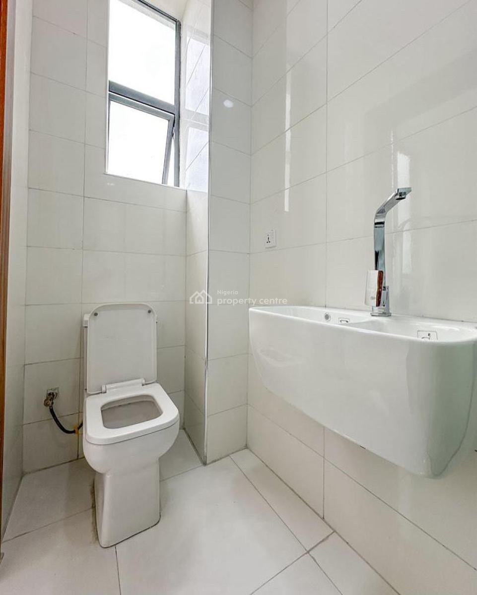 Luxury 2 Bedroom Apartment, Lekki Phase 1, Lekki, Lagos, Flat / Apartment for Sale