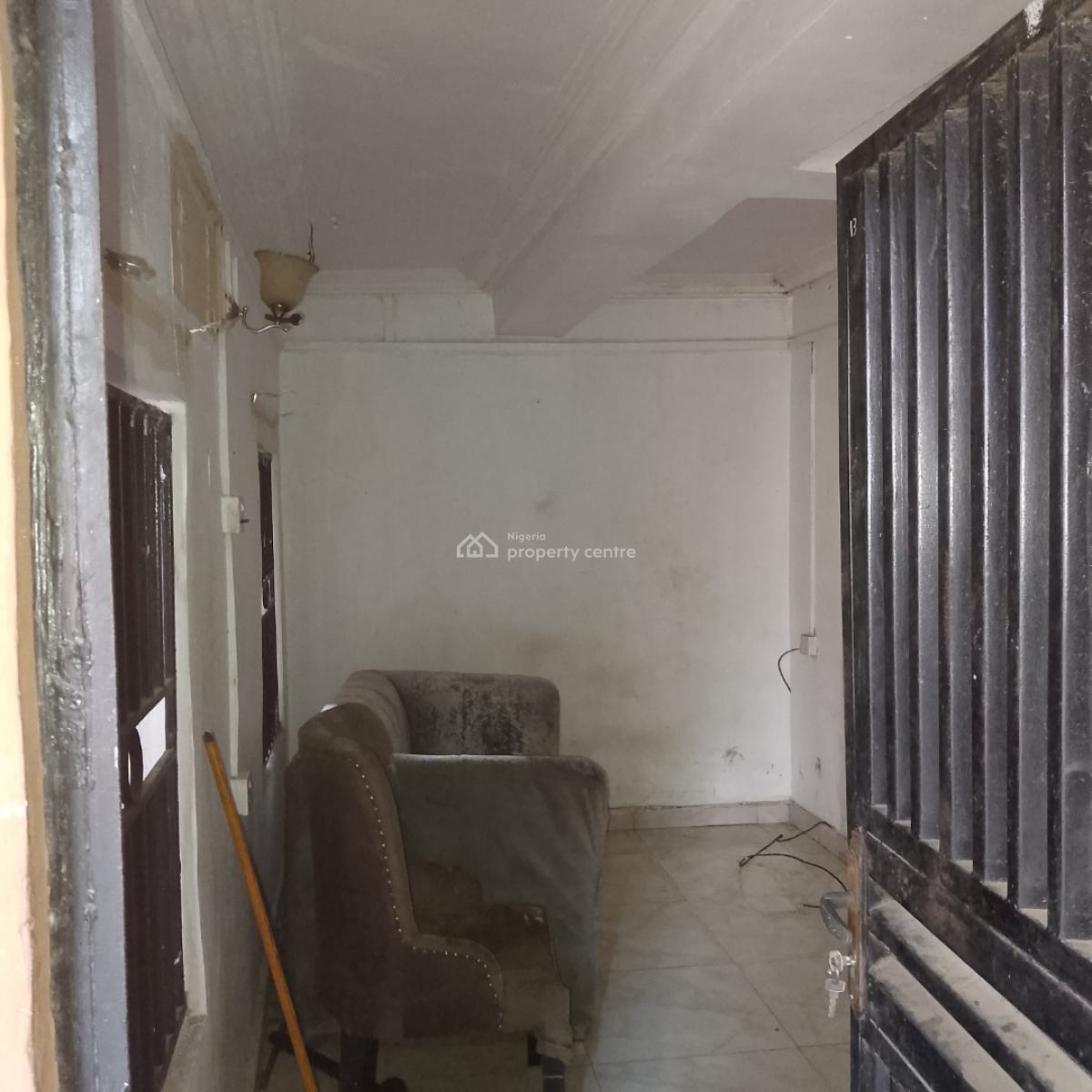 a Nice Mini Flat - Downstairs, Greenville Estate, Badore. Ajah., Ajah, Lagos, Mini Flat (room and Parlour) for Rent