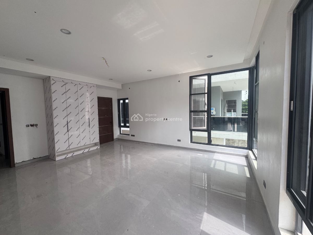 an Executive 6 Bedroom Fully Detached House, Ikoyi, Lagos, Detached Duplex for Sale