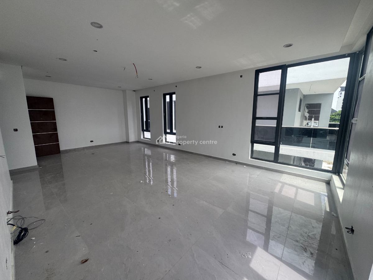 an Executive 6 Bedroom Fully Detached House, Ikoyi, Lagos, Detached Duplex for Sale