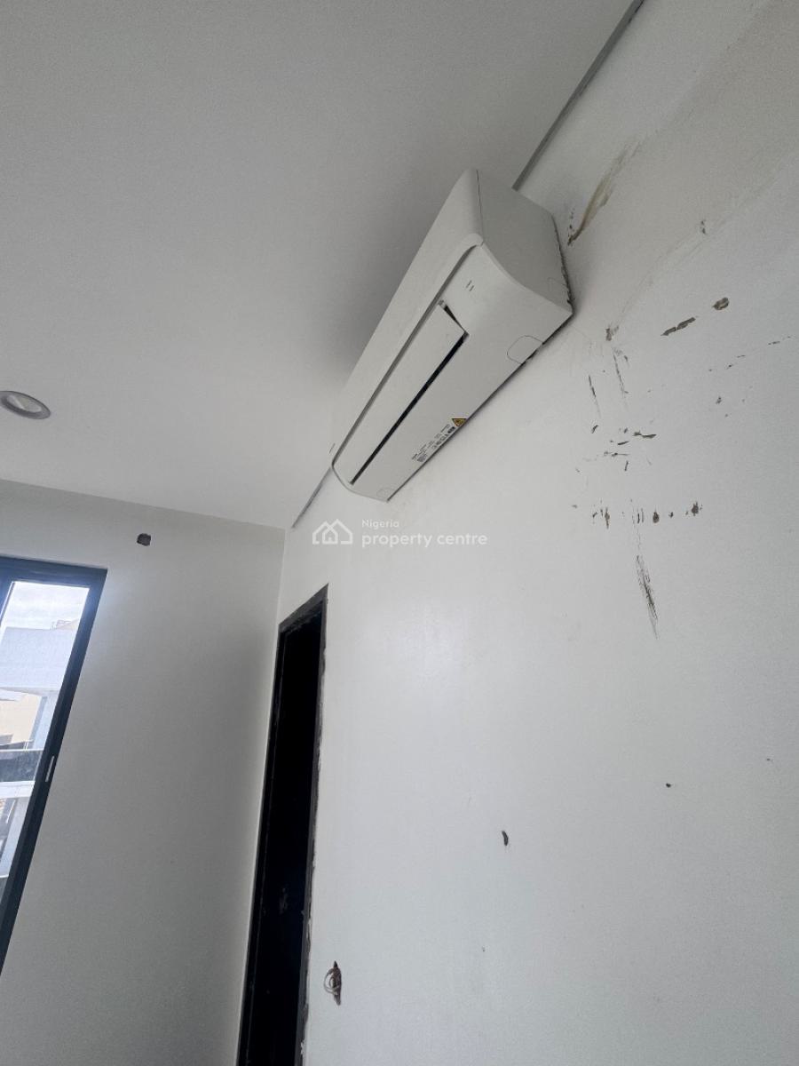 an Executive 6 Bedroom Fully Detached House, Ikoyi, Lagos, Detached Duplex for Sale