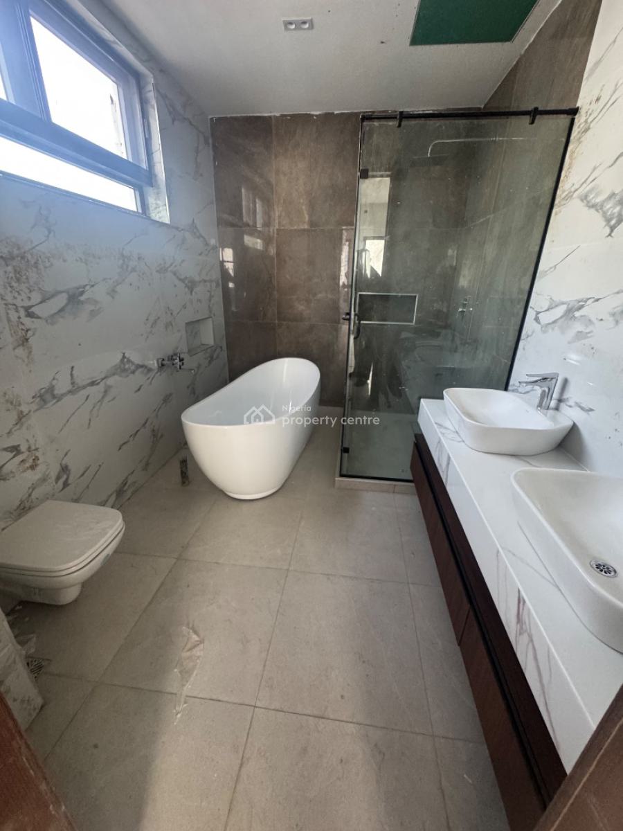 an Executive 6 Bedroom Fully Detached House, Ikoyi, Lagos, Detached Duplex for Sale