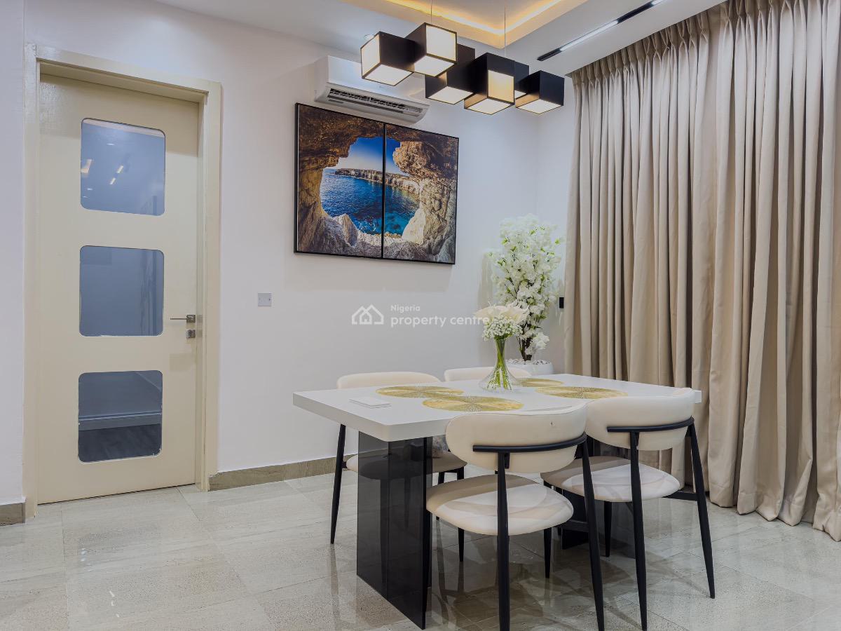 Beautiful 2 Bedroom Apartment, Lekki Phase 1, Lekki, Lagos, Flat / Apartment Short Let
