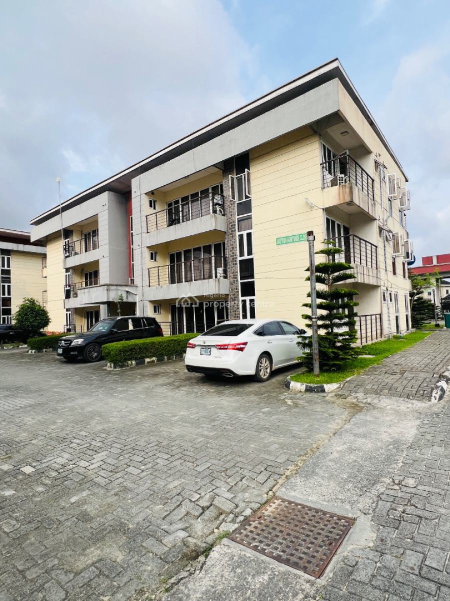 Standard 3 Bedroom Apartment in an Estate with 24hours Light, Lekki Pearl, Behind Blenco Supermarket, Sangotedo, Ajah, Lagos, Flat / Apartment for Rent