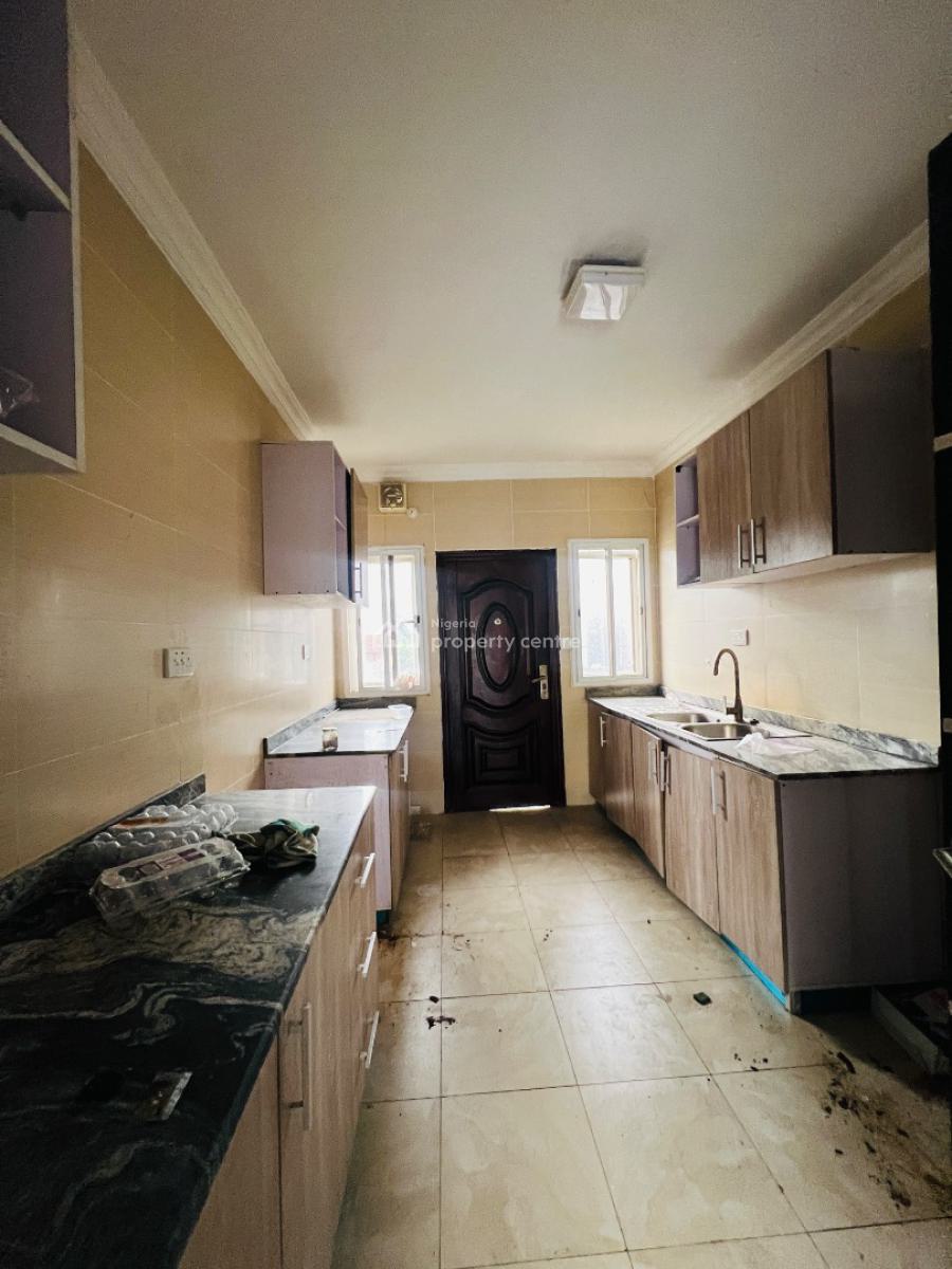 Standard 3 Bedroom Apartment in an Estate with 24hours Light, Lekki Pearl, Behind Blenco Supermarket, Sangotedo, Ajah, Lagos, Flat / Apartment for Rent